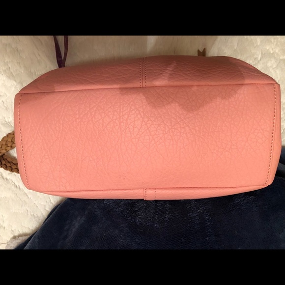 NWOT CL Purse - Picture 10 of 13